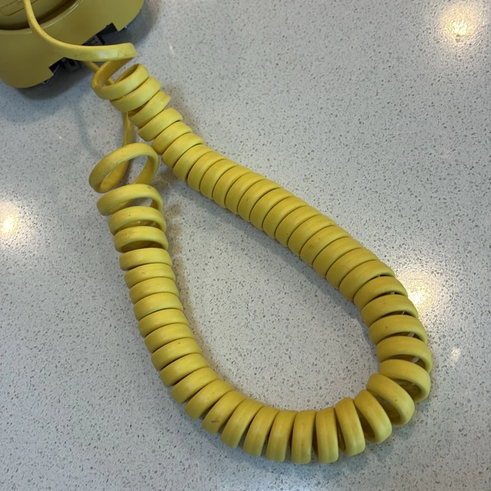 Vintage Western Electric Trimlin Yellow Rotary Wall Mount Phone - Picture 8 of 8